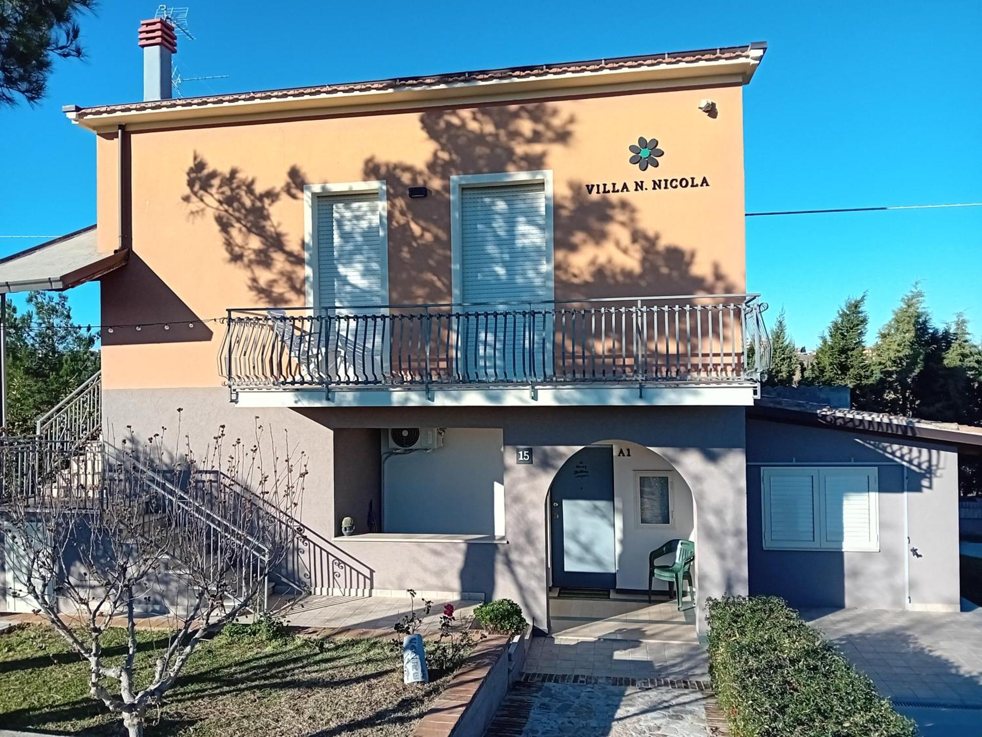 Villa Nonno Nicola 蒙泰内罗迪比萨恰 外观 照片